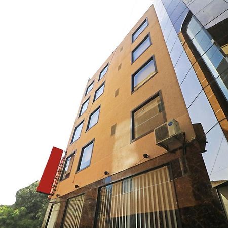 Hotel Paragon Suites Ню Делхи Екстериор снимка